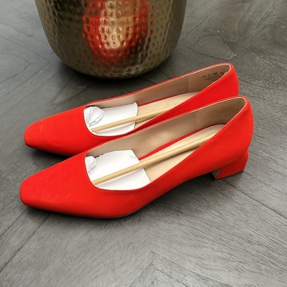 27 EDIT NATURALIZER   Florence Square Toe Pump In Poppy Suede - Picture 6 of 8